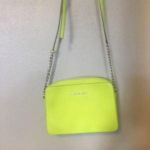 Michael Kors lime crossbody